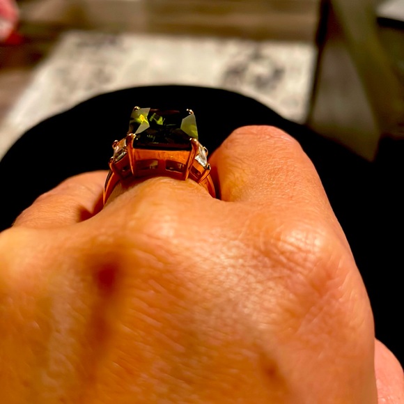 Ladies Emerald and Diamond Fashion Ring - Picture 2 of 9